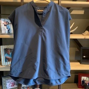 Figs Rafaela scrub top in dark grey